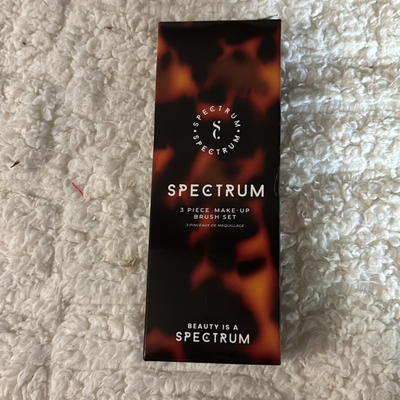 Spectrum Pantherine 3 Piece Makeup Brush Set - Picture 4 of 6